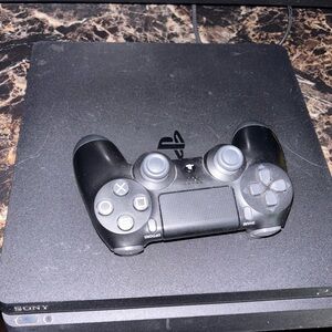 PS4 SLIM 500 GB